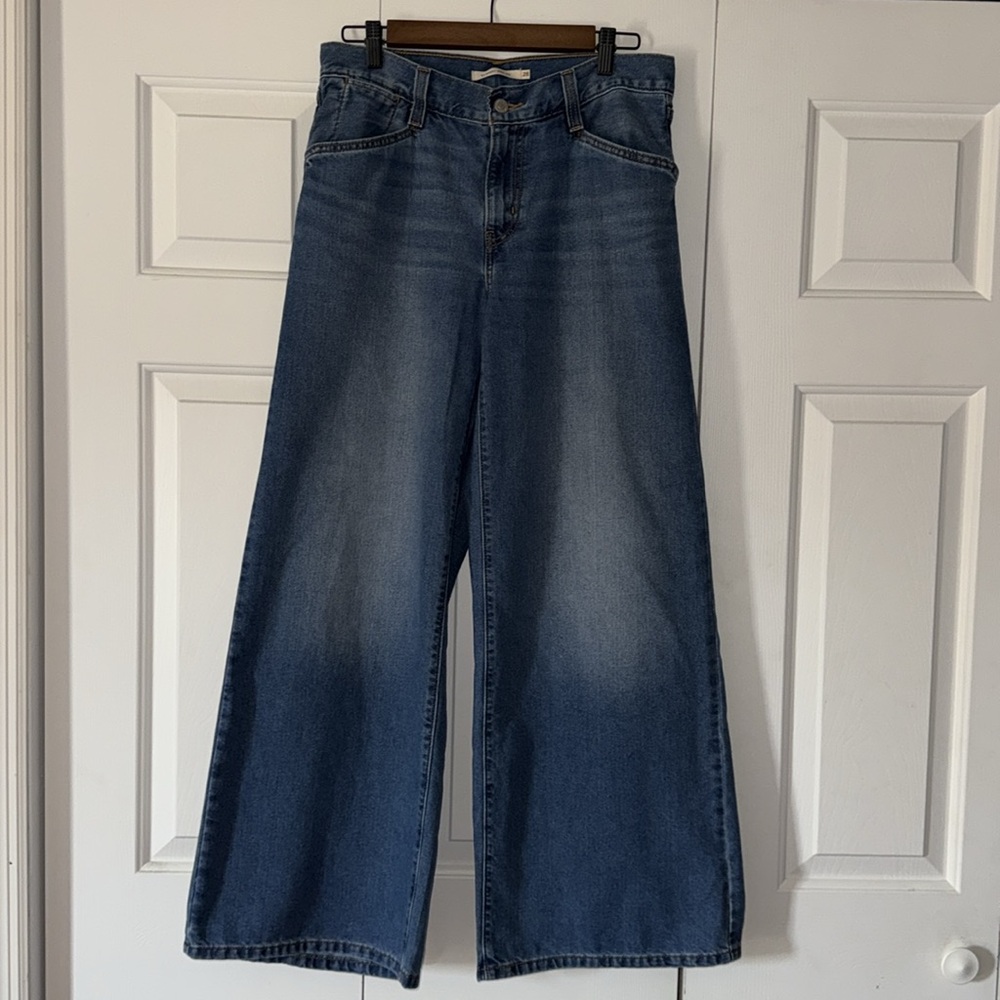 Levi's Blue Flare Wide-Leg Jeans - Picture 6 of 6